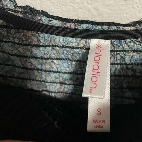 Xhilaration Floral Off Shoulder Short Sleeve Dress - Picture 5 of 7